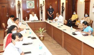  रायपुर : रजिस्ट्री के लिए लोगों को न करना पड़े दिन-दिन भर इंतजार : मुख्यमंत्री श्री भूपेश बघेल 