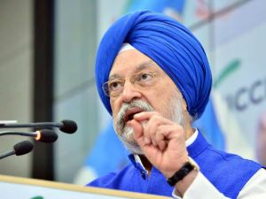  नागरिक उड्डयन मंत्री ने ट्वीट कर दी जानकारी, 25 मई से 'चरणबद्ध ढंग' से घरेलू हवाई सेवा की होगी शुरुआत