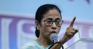  अम्फान तूफान : PM नरेंद्र मोदी के ऐलान पर भड़कीं ममता, कहा- नुकसान 1 लाख करोड़ का, मिले 1 हजार करोड़