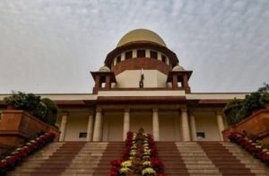 एजीआर बकाया केस में सुप्रीम कोर्ट ने वोडा आइडिया से कहा- सरकार को है पैसे कि जरूरत, तुरंत जमा करें एजीआर बकाया केस में सुप्रीम कोर्ट ने वोडा आइडिया से कहा- सरकार को है पैसे कि जरूरत, तुरंत जमा करें