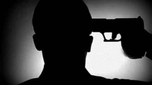 दिल्ली: CRPF के सब इंस्पेक्टर ने पहले इंस्पेक्टर को मारी गोली, फिर खुद को गोली से उड़ाया, दोनों की मौत दिल्ली: CRPF के सब इंस्पेक्टर ने पहले इंस्पेक्टर को मारी गोली, फिर खुद को गोली से उड़ाया, दोनों की मौत