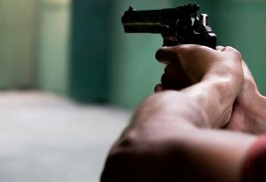 प. बंगाल में कांस्टेबल ने ड्यूटी के दौरान बीएसएफ इंस्पेक्टर और कांस्टेबल को मारी गोली, दोनों की मौत प. बंगाल में कांस्टेबल ने ड्यूटी के दौरान बीएसएफ इंस्पेक्टर और कांस्टेबल को मारी गोली, दोनों की मौत