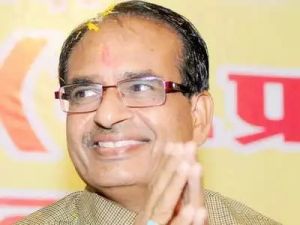 सीएम शिवराज सिंह चौहान ने कोरोना को दी मात, अस्पताल से मिली छुट्टी सीएम शिवराज सिंह चौहान ने कोरोना को दी मात, अस्पताल से मिली छुट्टी