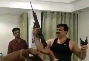 विधायक कुंवर प्रणव सिंह चैंपियन की निष्कासन रद्द, BJP में फिर हुई वापसी विधायक कुंवर प्रणव सिंह चैंपियन की निष्कासन रद्द, BJP में फिर हुई वापसी