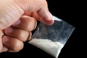 मुंबई: बॉलीवुड में ड्रग्स का धंधा करने वाले दो तस्कर गिरफ्तार मुंबई: बॉलीवुड में ड्रग्स का धंधा करने वाले दो तस्कर गिरफ्तार