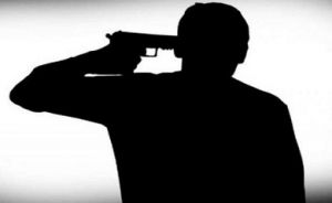 केंद्रीय अर्धसैनिक बल के अधिकारी ने की खुदकुशी, चेन्नई में ही अंतिम संस्कार करने किया अनुरोध केंद्रीय अर्धसैनिक बल के अधिकारी ने की खुदकुशी, चेन्नई में ही अंतिम संस्कार करने किया अनुरोध