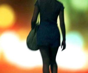 हनीट्रैप में फंसा DRDO वैज्ञानिक, फिरौती मांगने पर तीन आरोपी गिरफ्तार हनीट्रैप में फंसा DRDO वैज्ञानिक, फिरौती मांगने पर तीन आरोपी गिरफ्तार