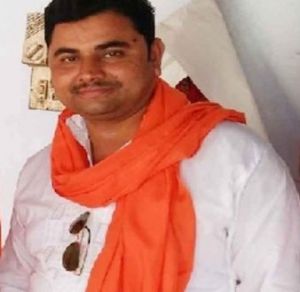 बलिया गोलीकांड : बीजेपी नेता धीरेंद्र सिंह पर 50 हजार का इनाम घोषित बलिया गोलीकांड : बीजेपी नेता धीरेंद्र सिंह पर 50 हजार का इनाम घोषित