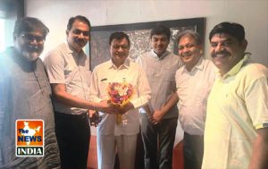 उद्योग मंत्री श्री देवांगन से नई दिल्ली में इंडियन चैम्बर ऑफ कॉमर्स के पदाधिकारियों ने की मुलाकात उद्योग मंत्री श्री देवांगन से नई दिल्ली में इंडियन चैम्बर ऑफ कॉमर्स के पदाधिकारियों ने की मुलाकात