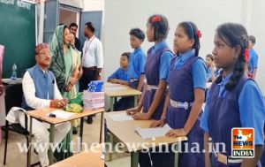 जब मुख्यमंत्री बने शिक्षक और बच्चों को बताया आदर्श विद्यार्थी में होने चाहिए कौन से पांच गुण जब मुख्यमंत्री बने शिक्षक और बच्चों को बताया आदर्श विद्यार्थी में होने चाहिए कौन से पांच गुण