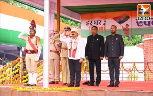 उपमुख्यमंत्री श्री विजय शर्मा ने लाल बाग मैदान जगदलपुर में किया ध्वजारोहण उपमुख्यमंत्री श्री विजय शर्मा ने लाल बाग मैदान जगदलपुर में किया ध्वजारोहण