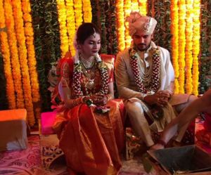 भारतीय बल्लेबाज मनीष पांडे ने एक्ट्रेस अश्रिता शेट्टी संग रचाई शादी