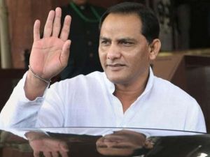  पूर्व क्रिकेटर मोहम्मद अजहरुद्दीन पर FIR, धोखाधड़ी का आरोप 