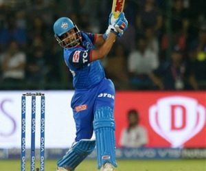  IPL 2021: पहले ओवर में 6 चौके जड़ पृथ्वी शॉ ने रचा इतिहास