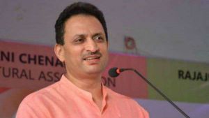  BJP सांसद का चौंकाने वाला बयान, 40 हजार करोड़ ट्रांसफर करने के लिए फडणवीस बने थे 80 घंटे के लिए सीएम
