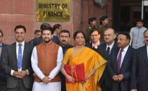वित्त मंत्री निर्मला सीतारमण ने पेश किया बजट, पढ़िए बजट के मुख्य अंश 