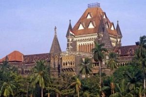  बंबई हाईकोर्ट ने कहा- CAA के खिलाफ शांतिपूर्ण प्रदर्शन कर रहे लोग गद्दार, राष्ट्रविरोधी नहीं
