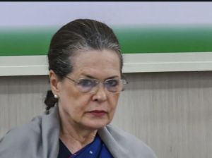 लॉकडाउन पर पीएम मोदी को मिला सोनिया का समर्थन, सुझाव देकर बोलीं- संकट के इस घड़ी में कांग्रेस सरकार के साथ 