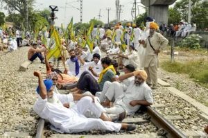  कृषि बिलों के खिलाफ आज भारत बंद का ऐलान, पूरे देश में सड़कों पर उतरेंगे किसान