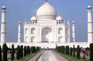  ताजमहल में विस्फोट होने की धमकी देने वाला फिरोजाबाद से गिरफ्तार, चेकिंग में अभी तक कोई बम नहीं मिला