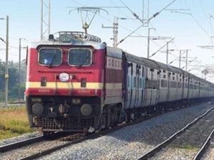 भारत बंद : 32 स्थानों पर ट्रेन सेवाएं प्रभावित, 4 शताब्दी ट्रेनें रद्द
