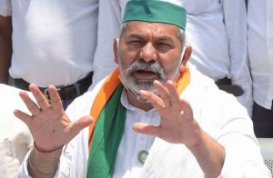  किसान महापंचायत : राकेश टिकैत बोले- हमें रोका तो बैरियर तोड़ देंगे