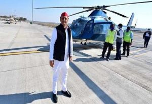 अखिलेश यादव का आरोप, कहा- भाजपा साजिश के चलते दिल्ली में रोककर रखा है मेरा हेलिकाप्टर 