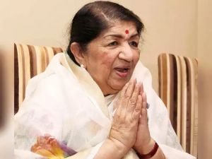  स्वर कोकिला लता मंगेशकर की हालत बेहद गंभीर...