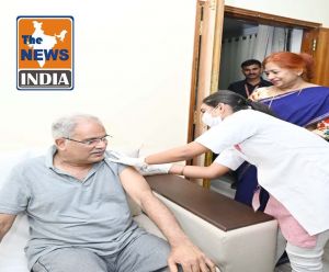  मुख्यमंत्री भूपेश बघेल ने लगवाई कोविड-19 टीका की प्रिकॉशन डोज...