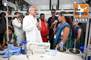 ​​​​​​​बारसूर भेंट मुलाकात में ग्रामीणों ने बताई दंतेवाड़ा की बदली तस्वीर...