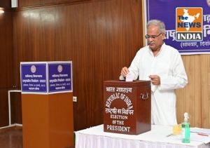 राष्ट्रपति निर्वाचन के लिए मुख्यमंत्री भूपेश बघेल ने मतदान किया ...