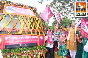 मुख्यमंत्री श्री भूपेश बघेल ने आज अपने निवास परिसर से मुख्यमंत्री महतारी न्याय रथ को हरी झंडी दिखाकर रवाना किया और शुभकामनाएं दी...